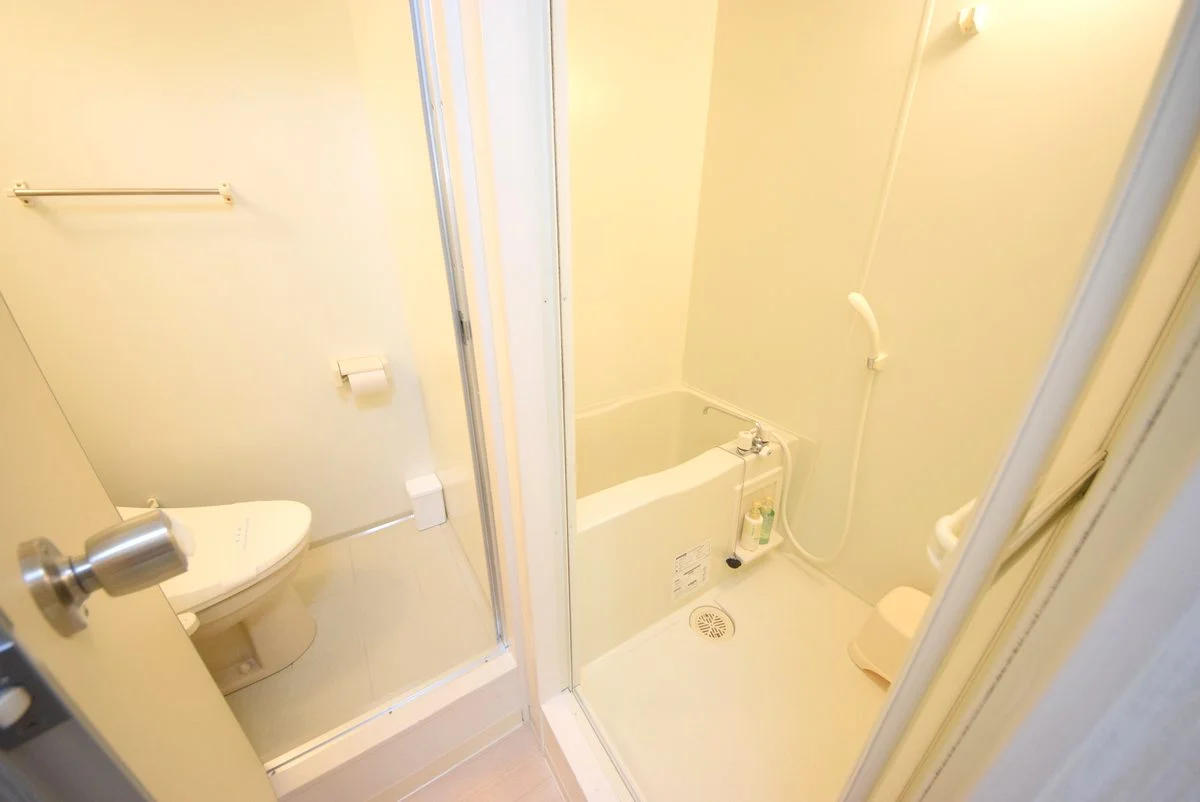 1DK バス・トイレ全景（独立型）